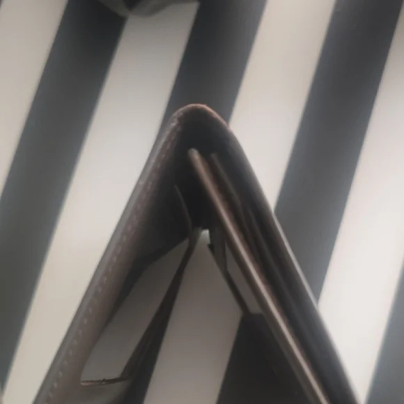 Burberry Green and Red Plaid Wallet Card Holder Great Condition Authentic - Picture 7 of 10